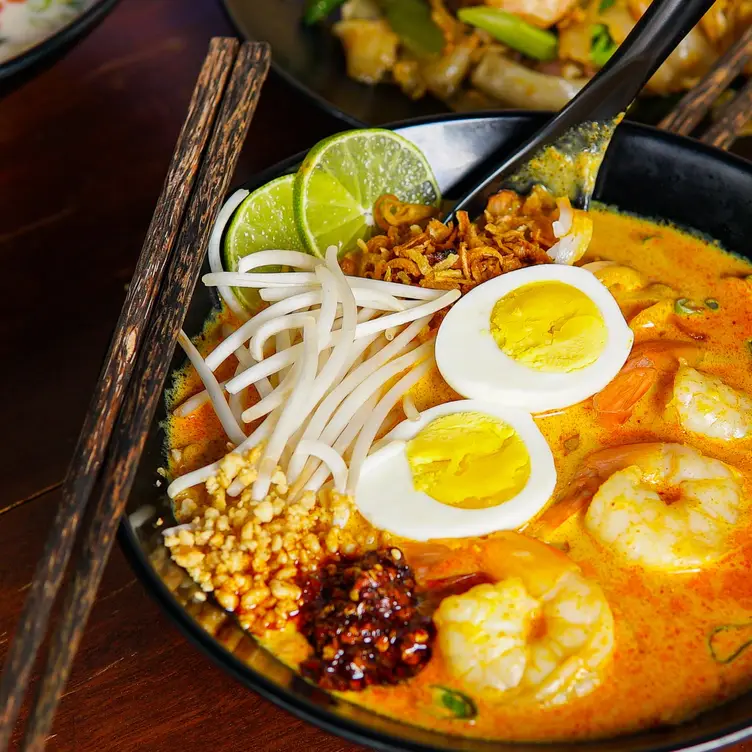 Spicy curry with egg and shrimp at Isaan Der, one of Richmond Hill’s top Thai restaurants.