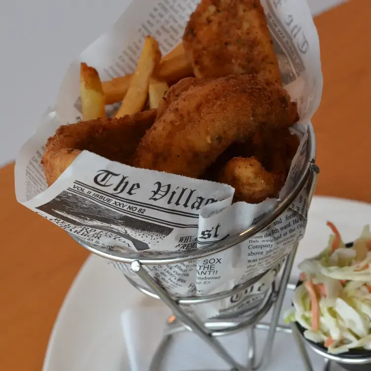 The deep-fried pickles are juicy with every bite at one of the best seafood restaurants in the Greater Toronto Area.