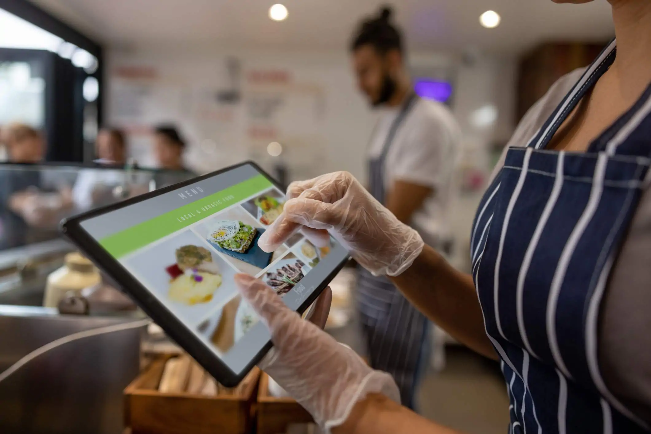 ipad-in-restaurant